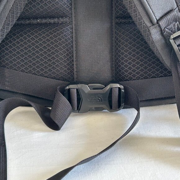 NWT The North Face Fall Line Backpack 28L Black Durable Hiking Travel Laptop OS - Picture 13 of 15